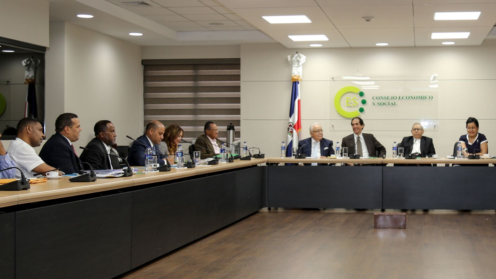 Pacto Eléctrico: Encuentro Gobierno-Sindicatos busca consenso por Pacto Eléctrico