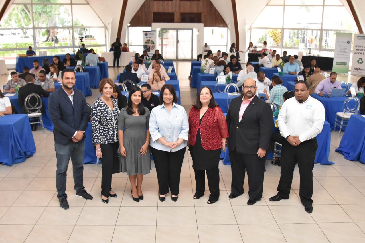 En la XIV Rueda de Negocios se realizaron 526 entrevistas entre las unidades de compras y proveedores