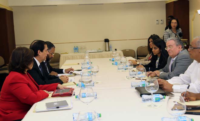 Gustavo Montalvo se reúne con los veedores de la OISOE