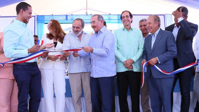 El presidente Danilo Medina inauguró vía de 24 kilómetros de longitud
