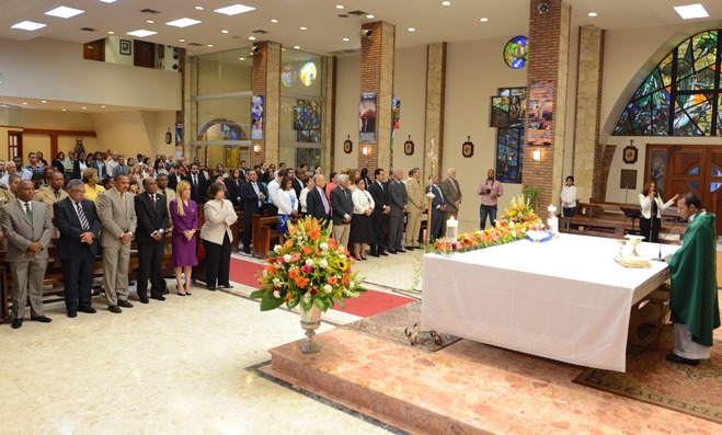 Contrataciones cita logros en tres años y afirma trabaja contra la corrupción y prácticas desiguales