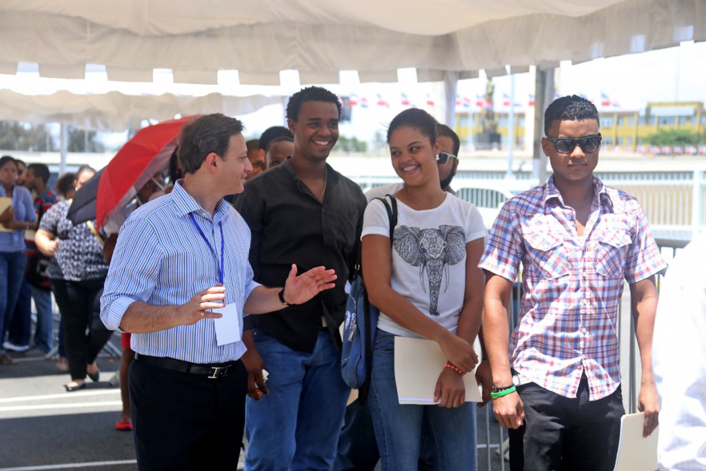 CEI-RD y Xerox, feria de empleos en Santiago