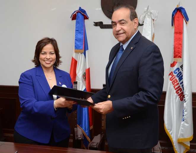 Contrataciones y UNIBE acuerdan incentivar la investigación universitaria en compras sostenibles