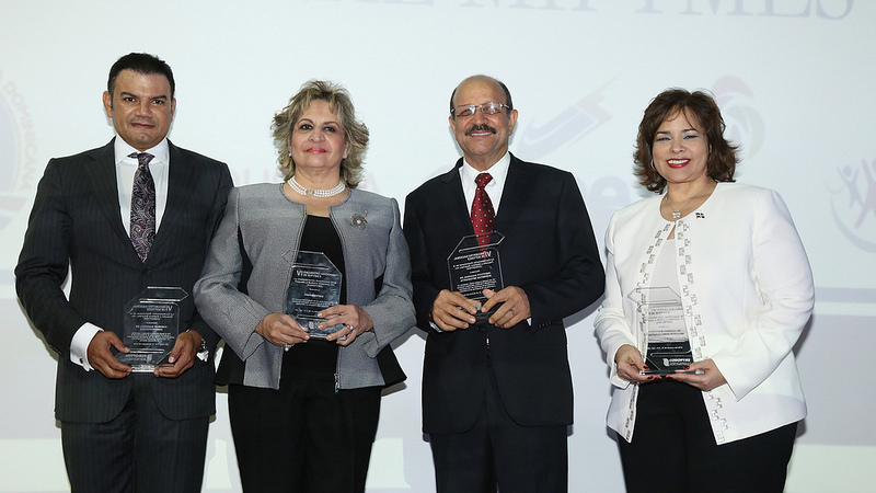 Codopyme reconoce a la Directora Yokasta Guzmán.