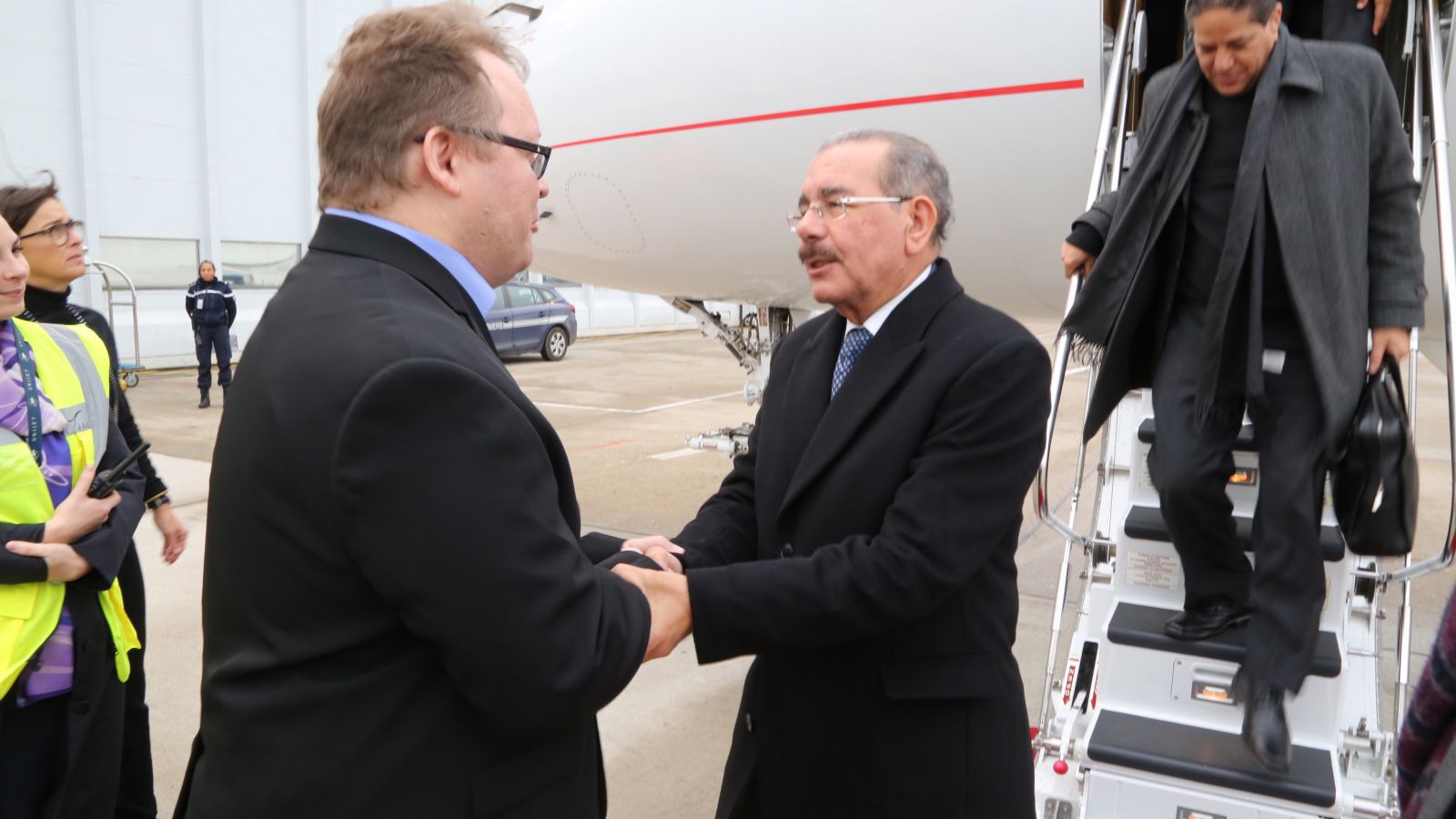 El presidente Danilo Medina llegando a París.