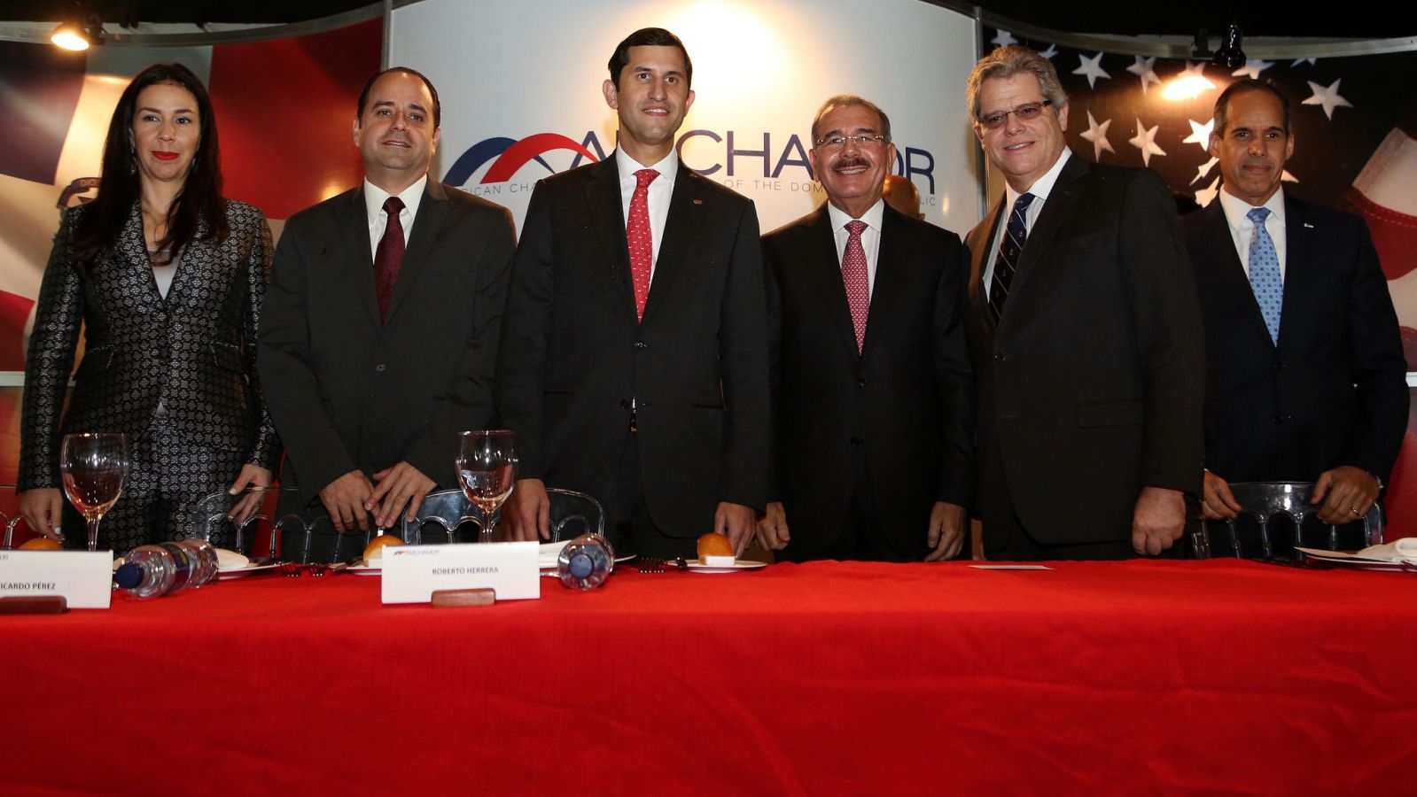 El presidente Danilo Medina como orador en almuerzo de fin de año de la Cámara Americana de Comercio