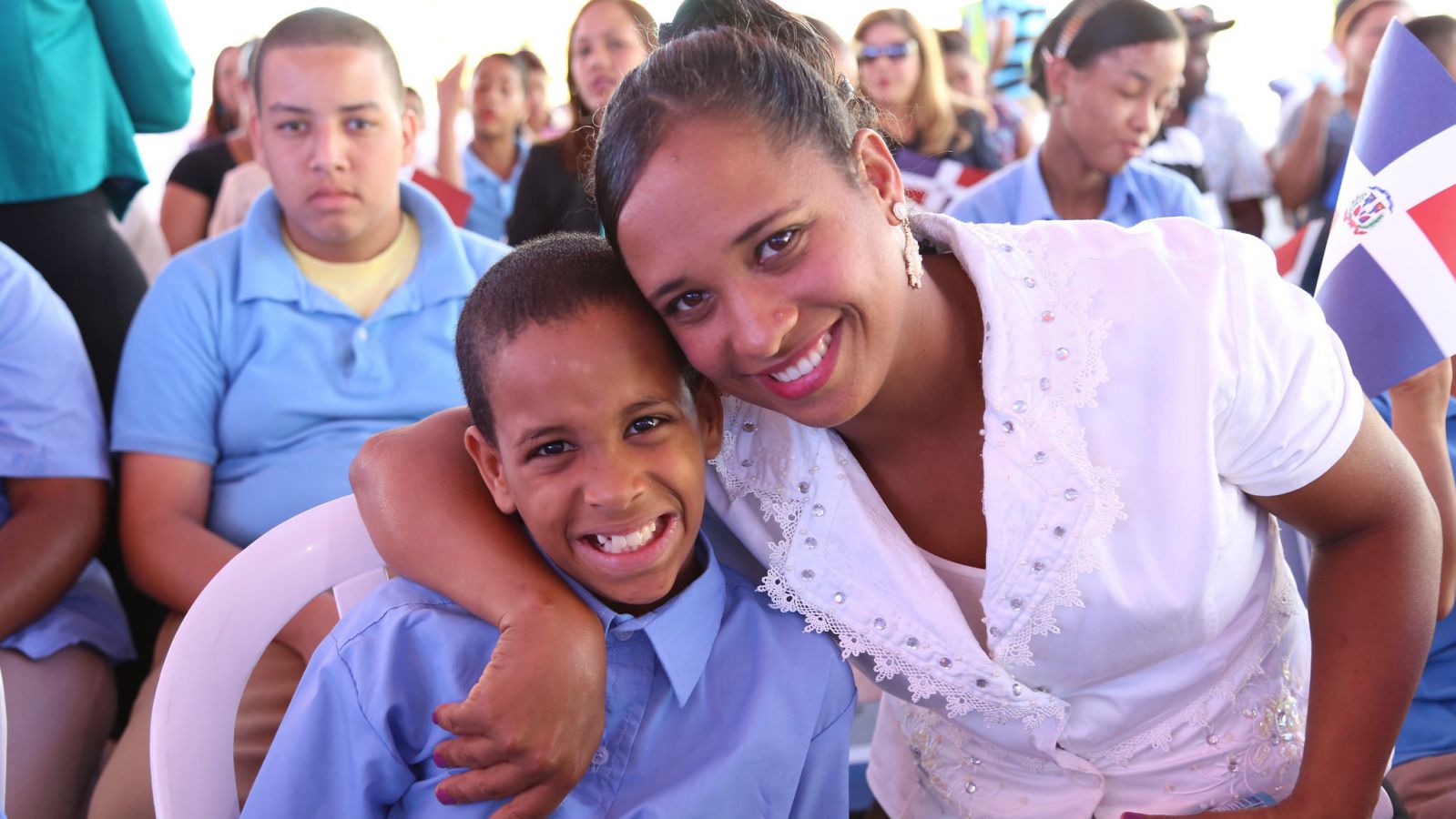 Entrega de dos escuelas y estancia infantil en Bonao