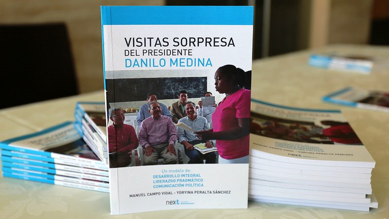 Libro sobre visita sorpresa del Presidente Danilo Medina