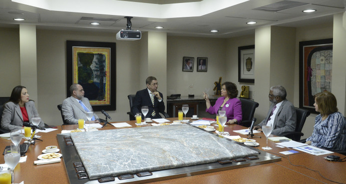 El Estado tiene registrados 60 mil proveedores de servicios