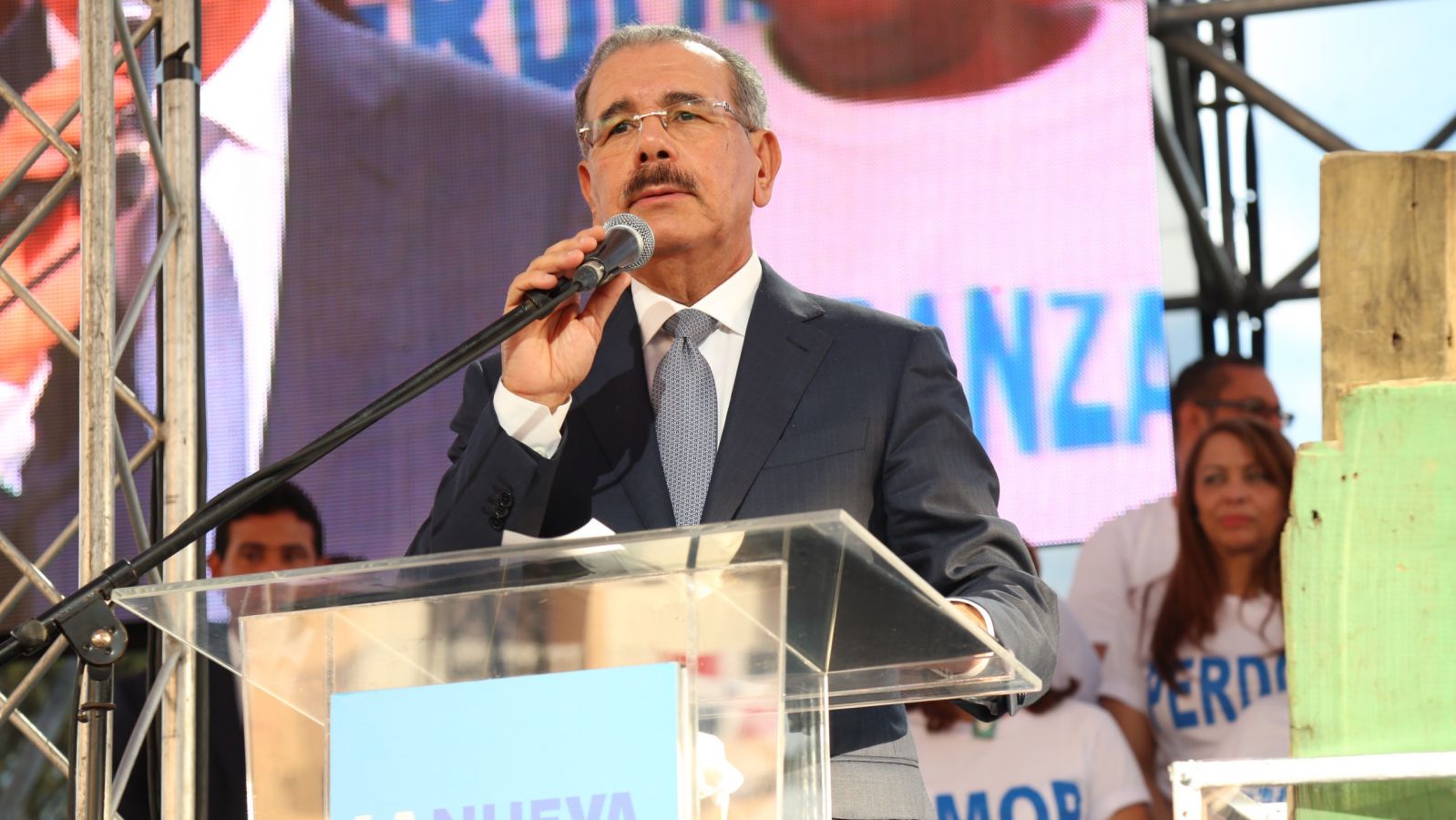 Presidente Danilo Medina entrega La Nueva Barquita