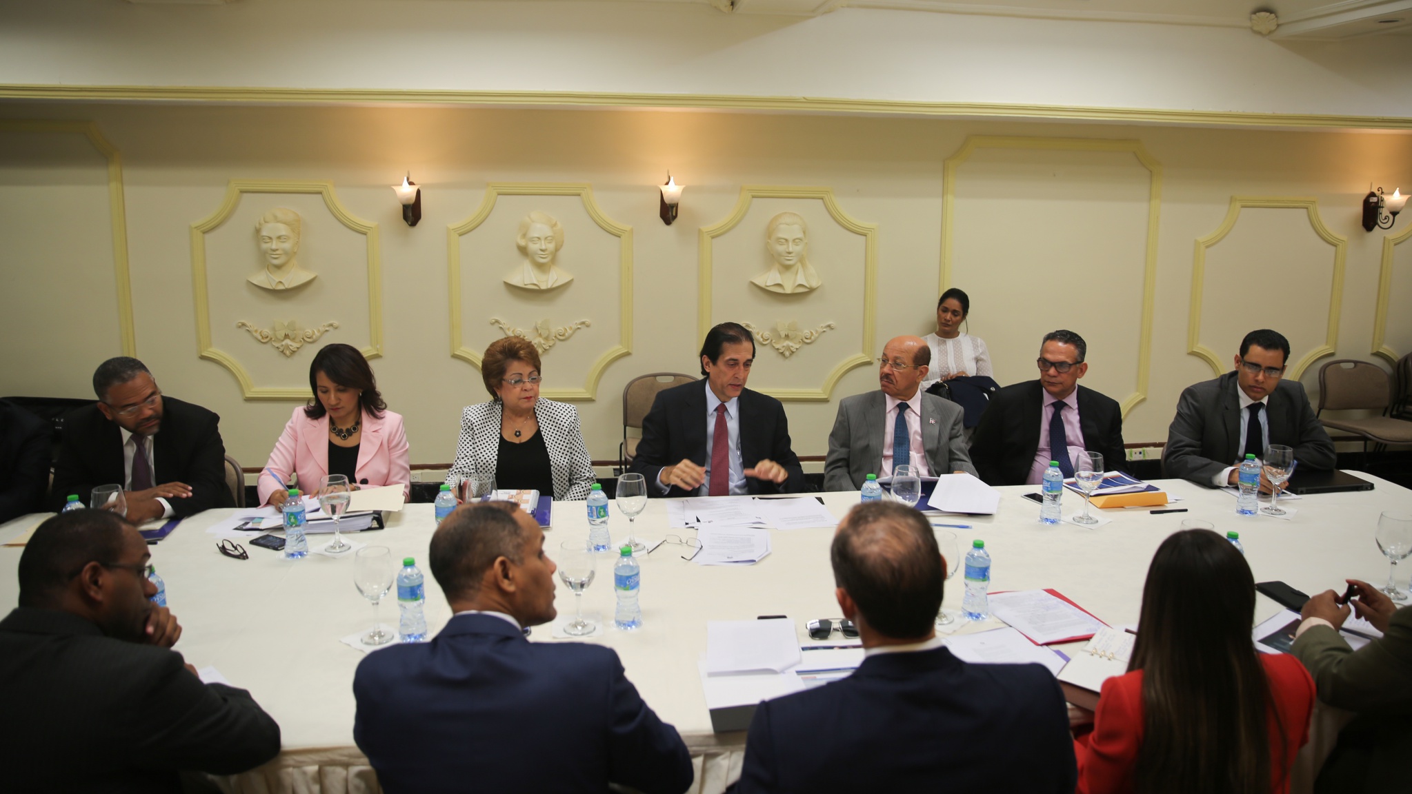 Primera reunión de la comisión presidencial de República Digital