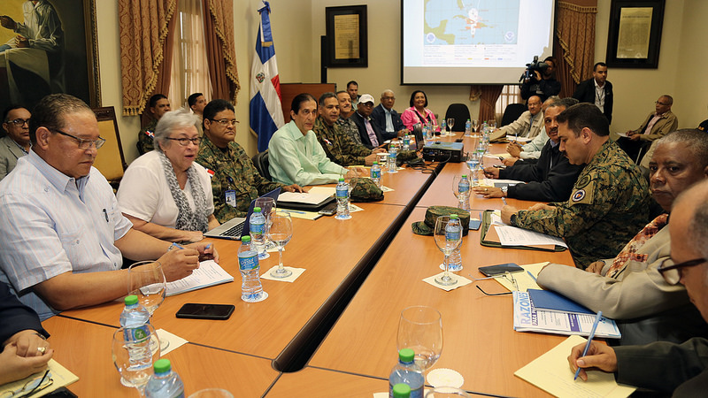 Reunión para tratar huracán mathiw