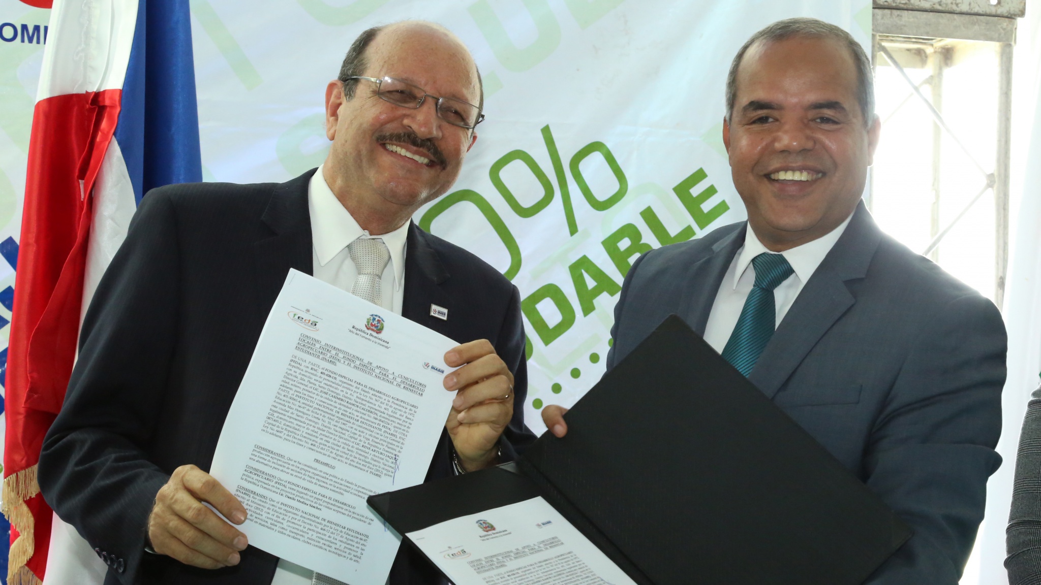 Casimiro Ramos, director del FEDA y René Jáquez, director del INABIE