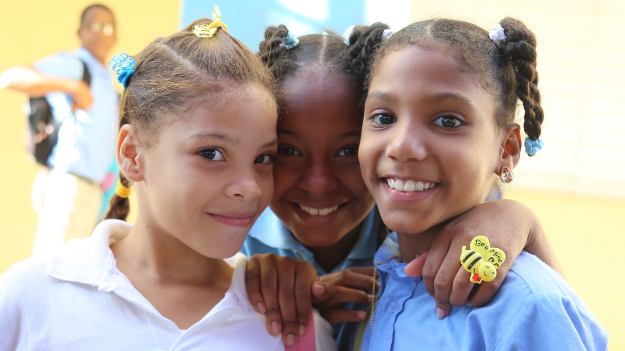 Gobierno entrega Liceo para Los tres Brazos