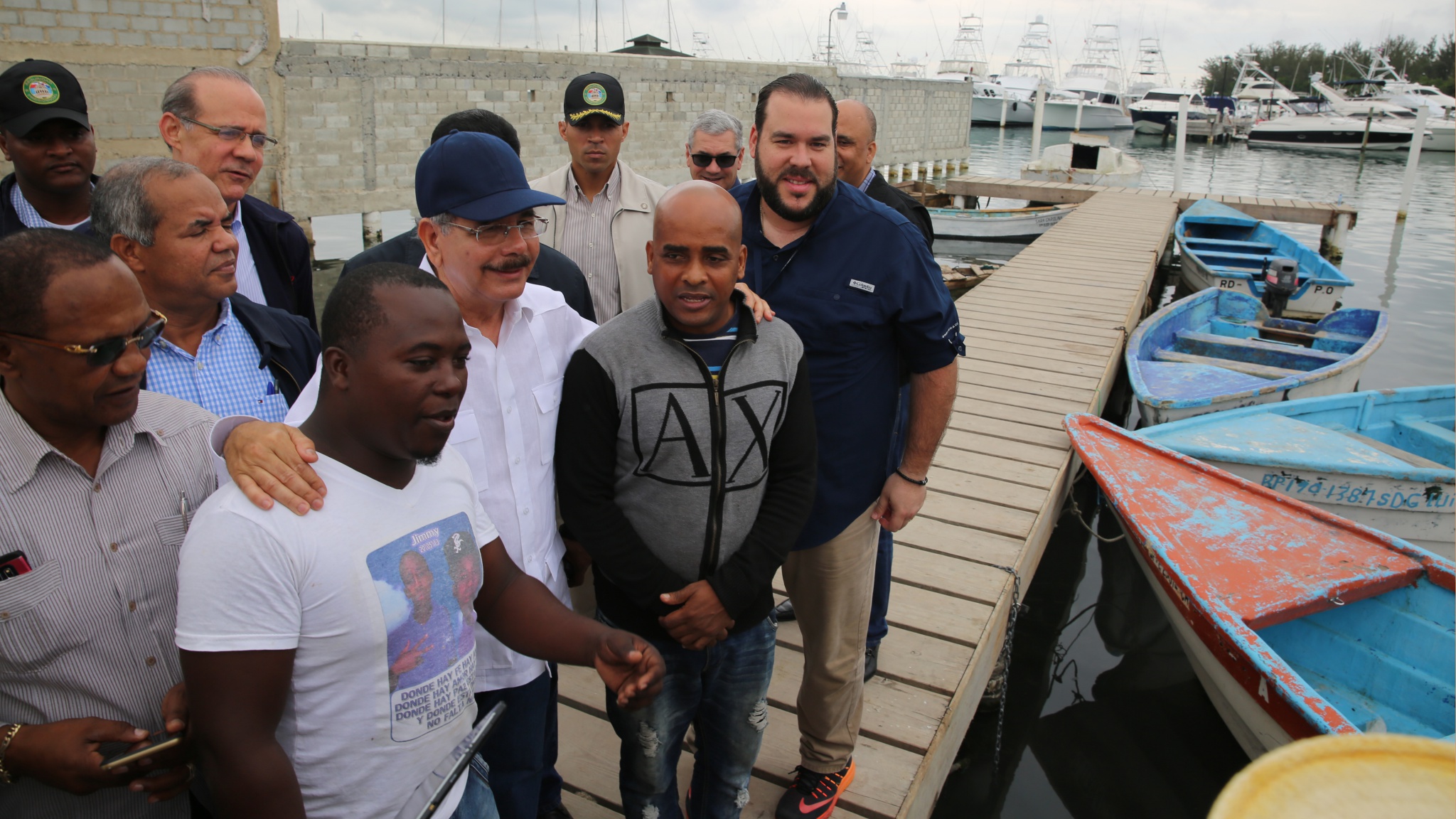 Presidente Danilo Medina visita Cooperativa de Pescadores Andrés Boca Chica
