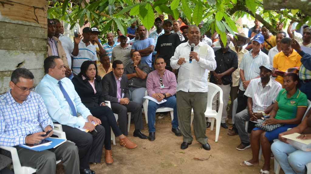 Danilo Medina visita sorpresa en San Cristóbal
