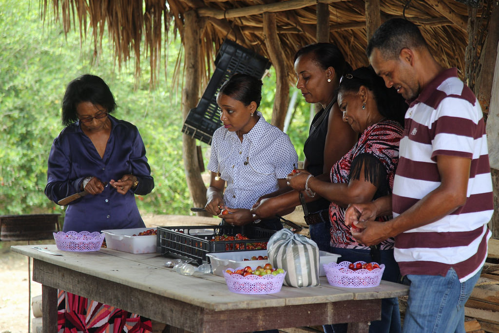 El presidente Danilo Medina visita comunidad de Luperón