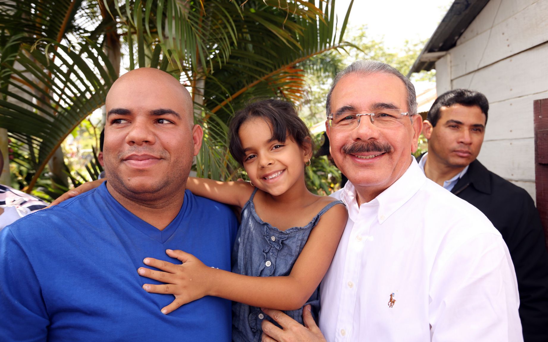Presidente Danilo Medina felicita a los padres