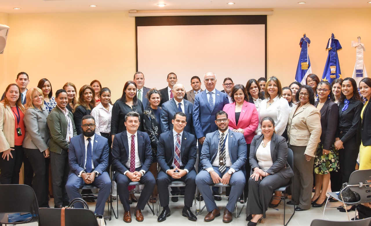 Taller sobre Estrategia y Plan de Comunicación para Fomentar la Reutilización de Datos de Compras Públicas