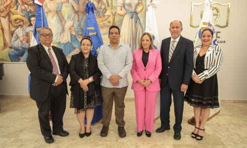 Dirección General de Contrataciones Públicas y Universidad APEC inician programas formativos para un sistema más transparente, eficiente e inclusivo