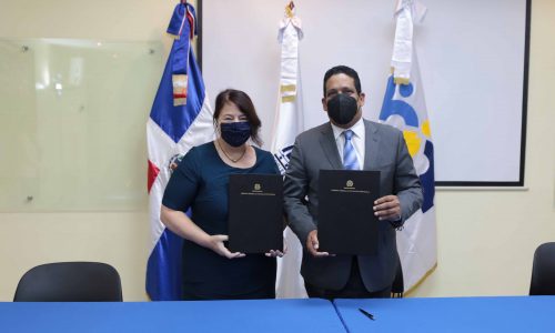 USAID y DGCP firman acuerdo