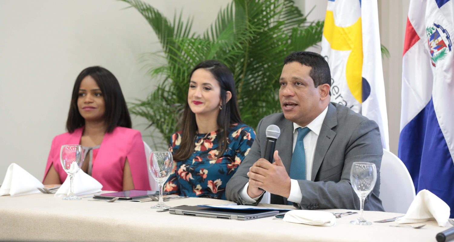 DGCP lanza guía de contrataciones públicas para periodistas