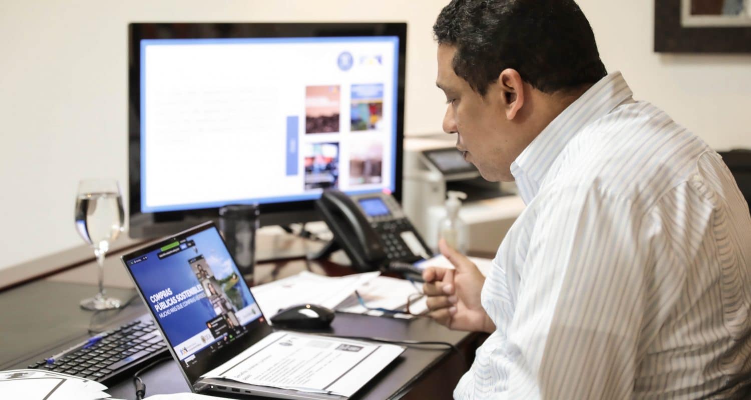 Director Carlos Pimentel