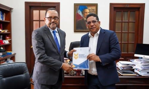 DGCP presenta propuesta de reglamento de aplicación de Ley de Contrataciones Públicas