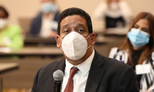 Director Carlos Pimentel