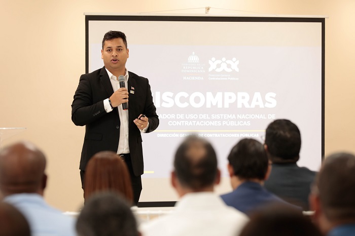 Socializan los indicadores de compras públicas en el sistema de salud con autoridades hospitalarias y encargados de compras