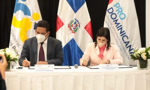 ProDominicana y Contrataciones Públicas firman acuerdo de cooperación interinstitucional
