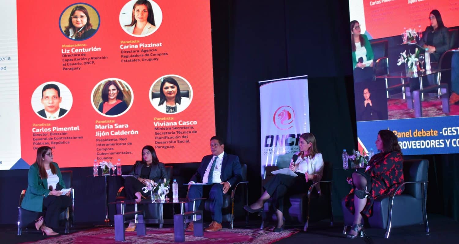 Director Carlos Pimentel participa en Congreso Internacional de Compras Públicas celebrado en Paraguay