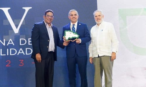 DGCP y Medio Ambiente entregan reconocimiento a instituciones que han aplicado política de compras verdes