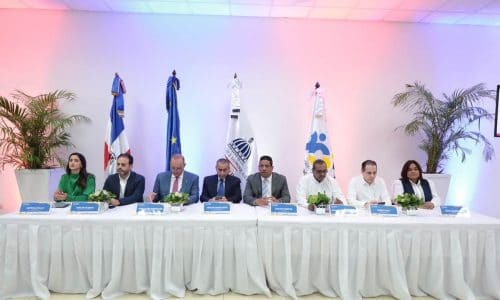 Contrataciones Públicas realiza Rueda de Negocios en Santiago